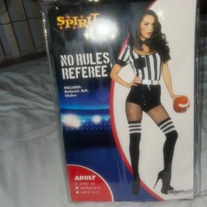 Referee costume